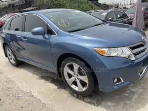 Toyota Venza V6 AWD 2012 Blue