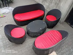 High Quality Chair and Table