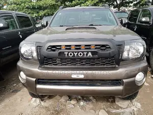Toyota Tacoma Double Cab V6 Automatic 2010 Brown