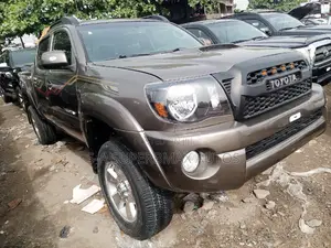 Toyota Tacoma Double Cab V6 Automatic 2010 Brown