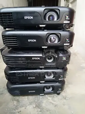 Clean UK Used Projectors for Learning