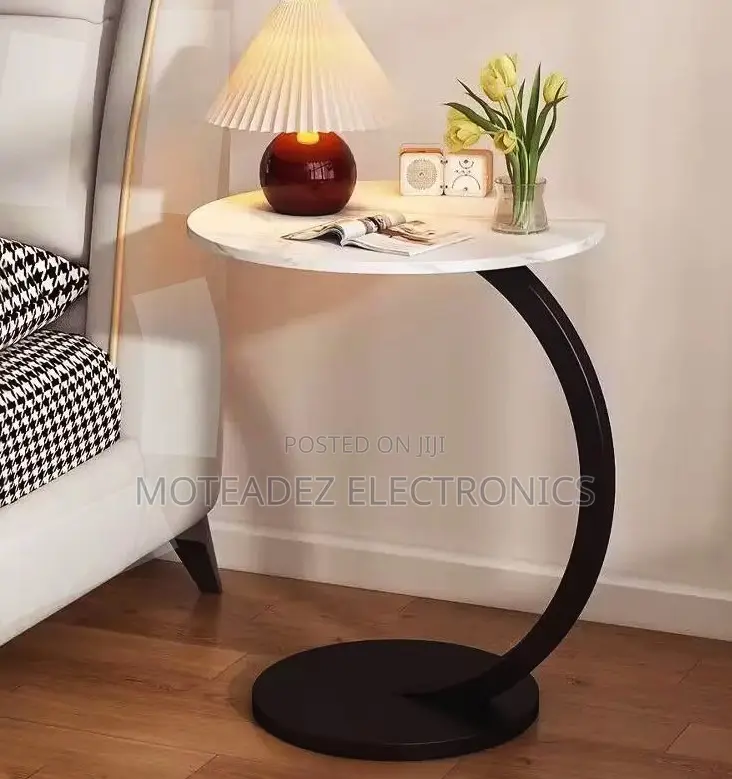 Creative Exquisite Design Modern Round Side Table/Stool