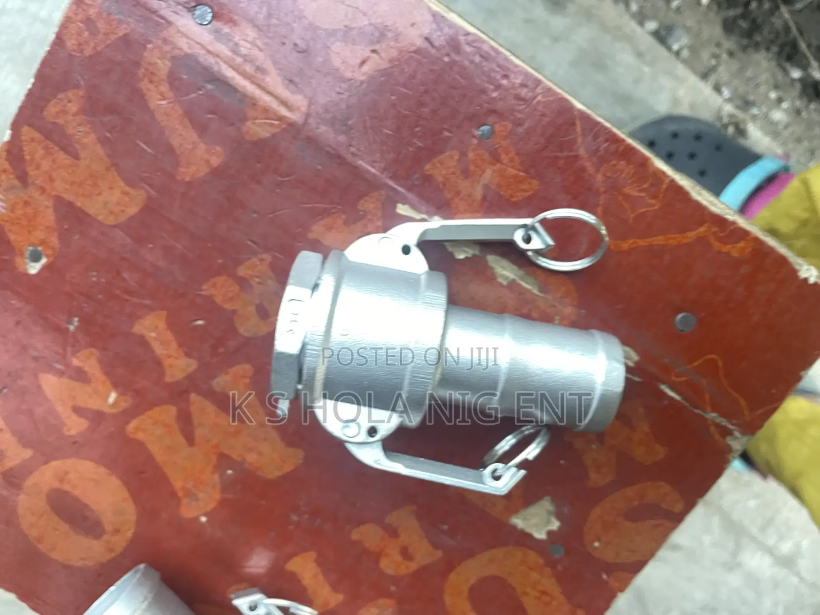 2”. Cam Lock Clip for Hose
