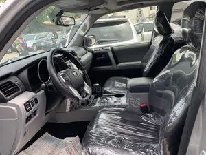 Toyota 4-Runner 2016 Silver