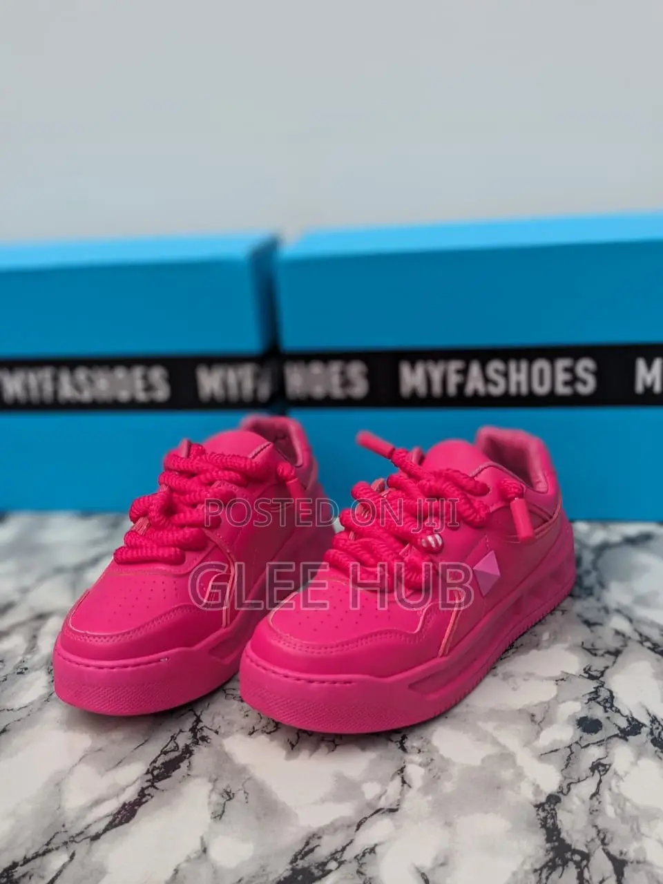 High Quality Sneakers