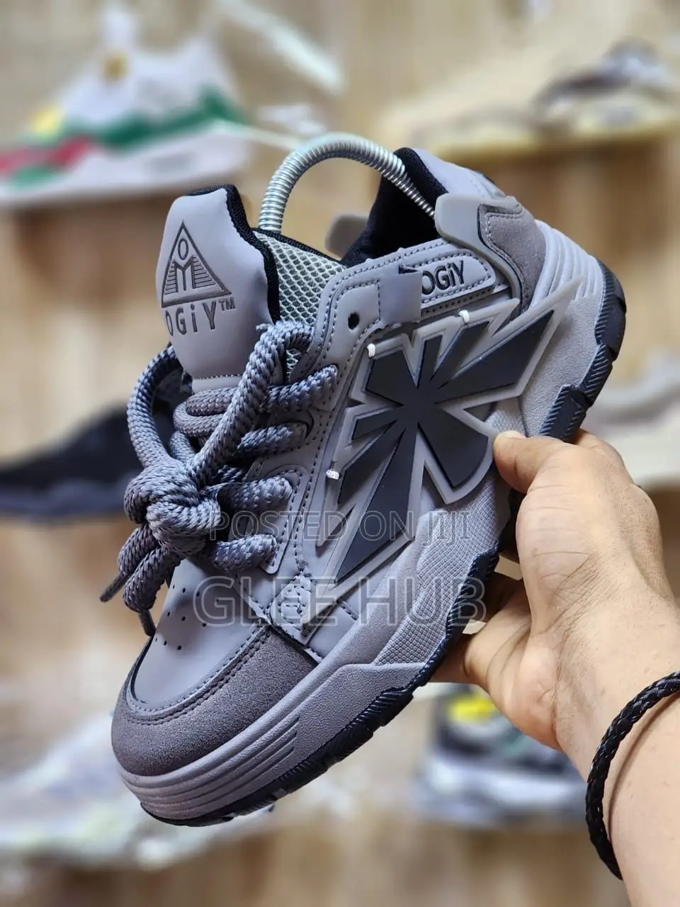 High Quality Sneakers