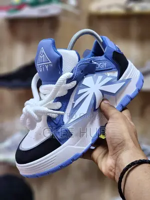 High Quality Sneakers