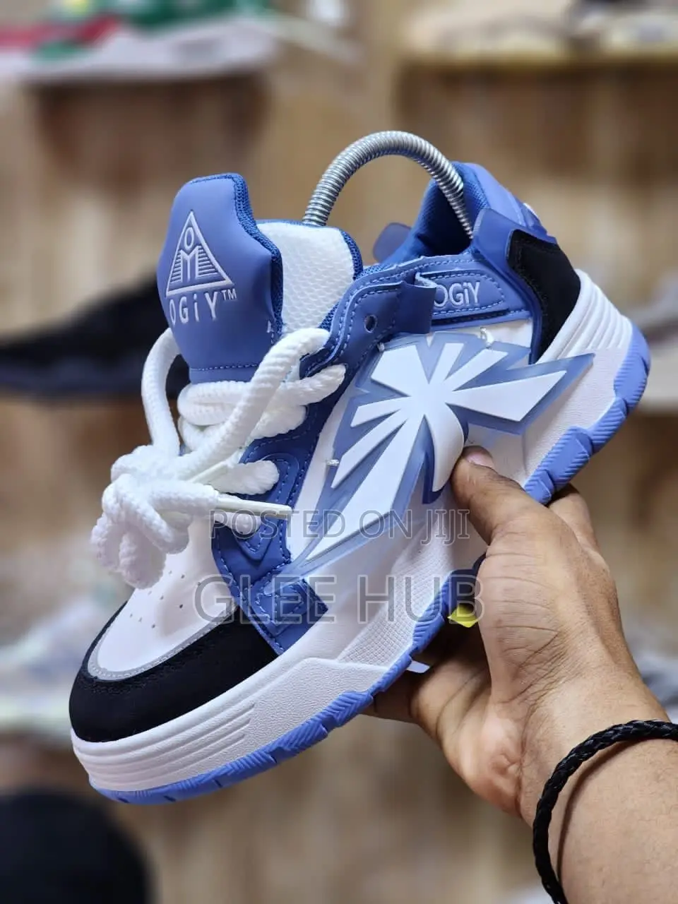 High Quality Sneakers