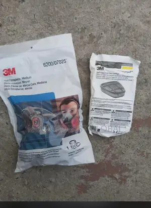 Half Face Respirator And Cartridge