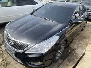 Photo - Hyundai Grandeur 2.2 CRDi 2012 Black