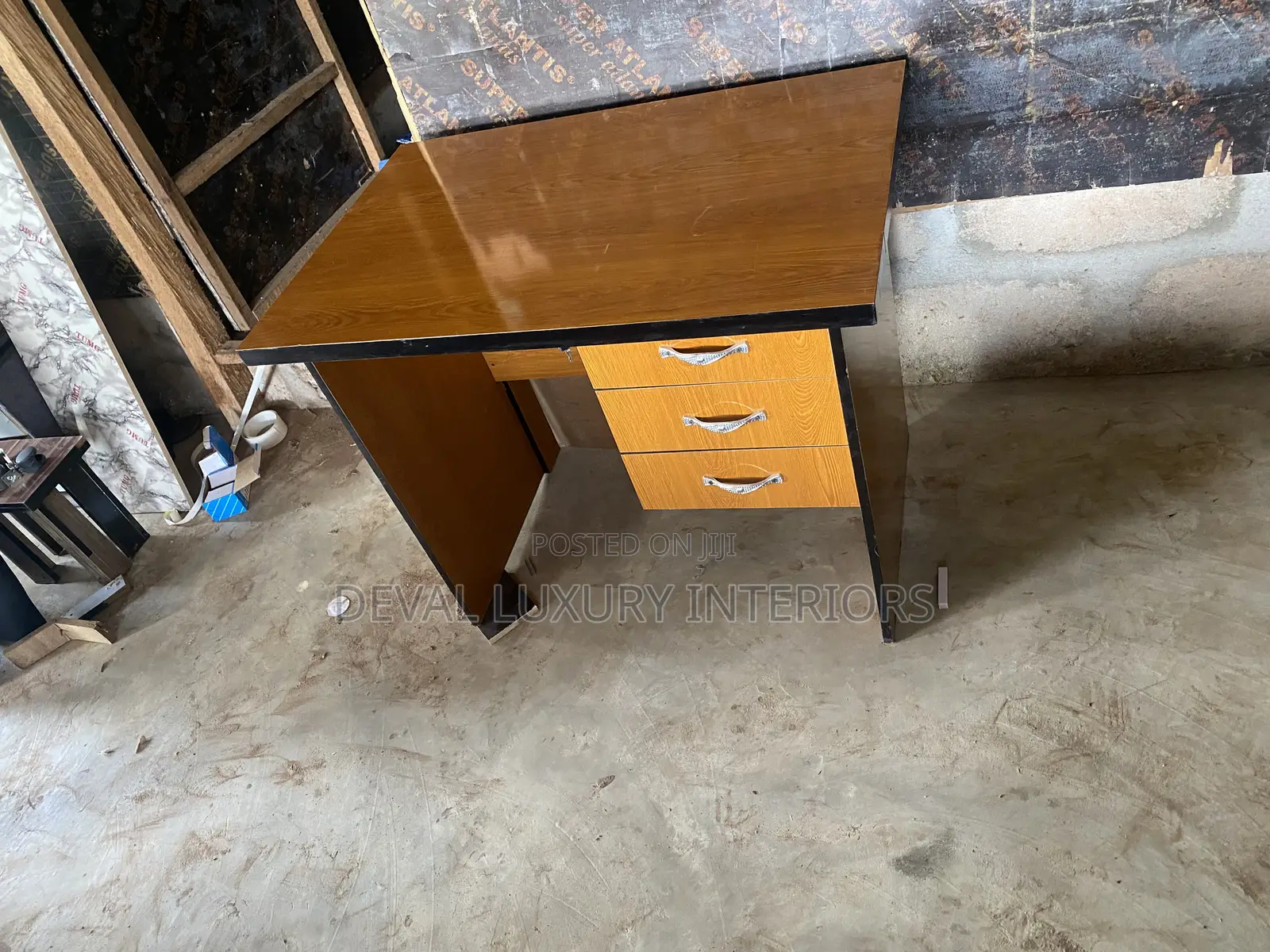 Reading Table