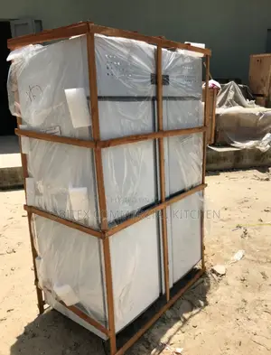 Industrial Standing Double Doors Freezer Is Available 4sale