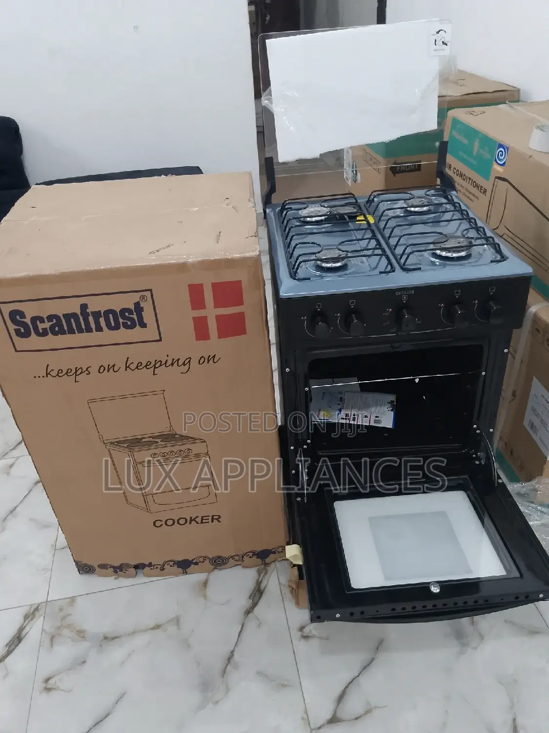 Efficient and Powerful Scanfrost Fast Cooking 4 Gas Cooker