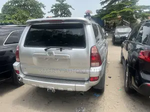 Toyota 4-Runner 2005 Silver