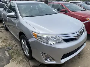 Toyota Camry 2012 Silver