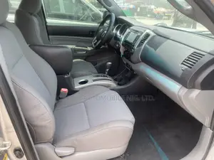 Toyota Tacoma 2014 Silver