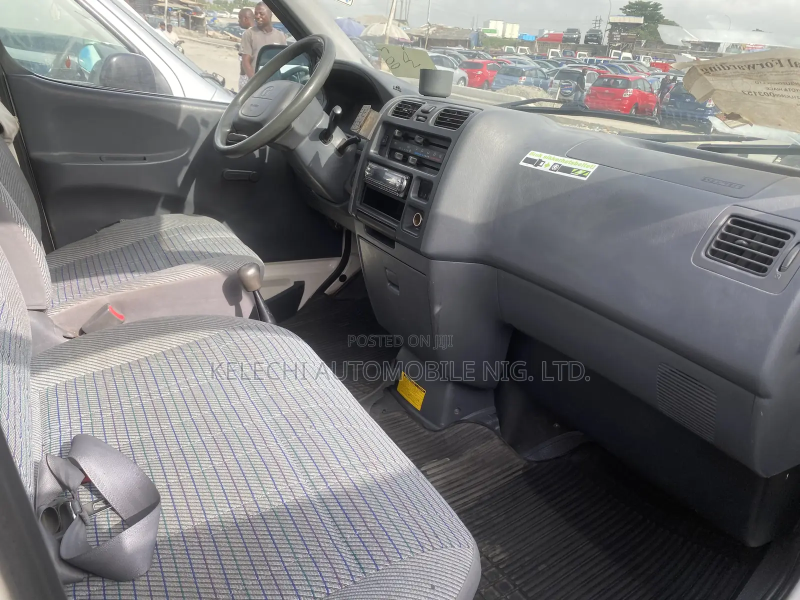 Toyota HiAce 2005 White