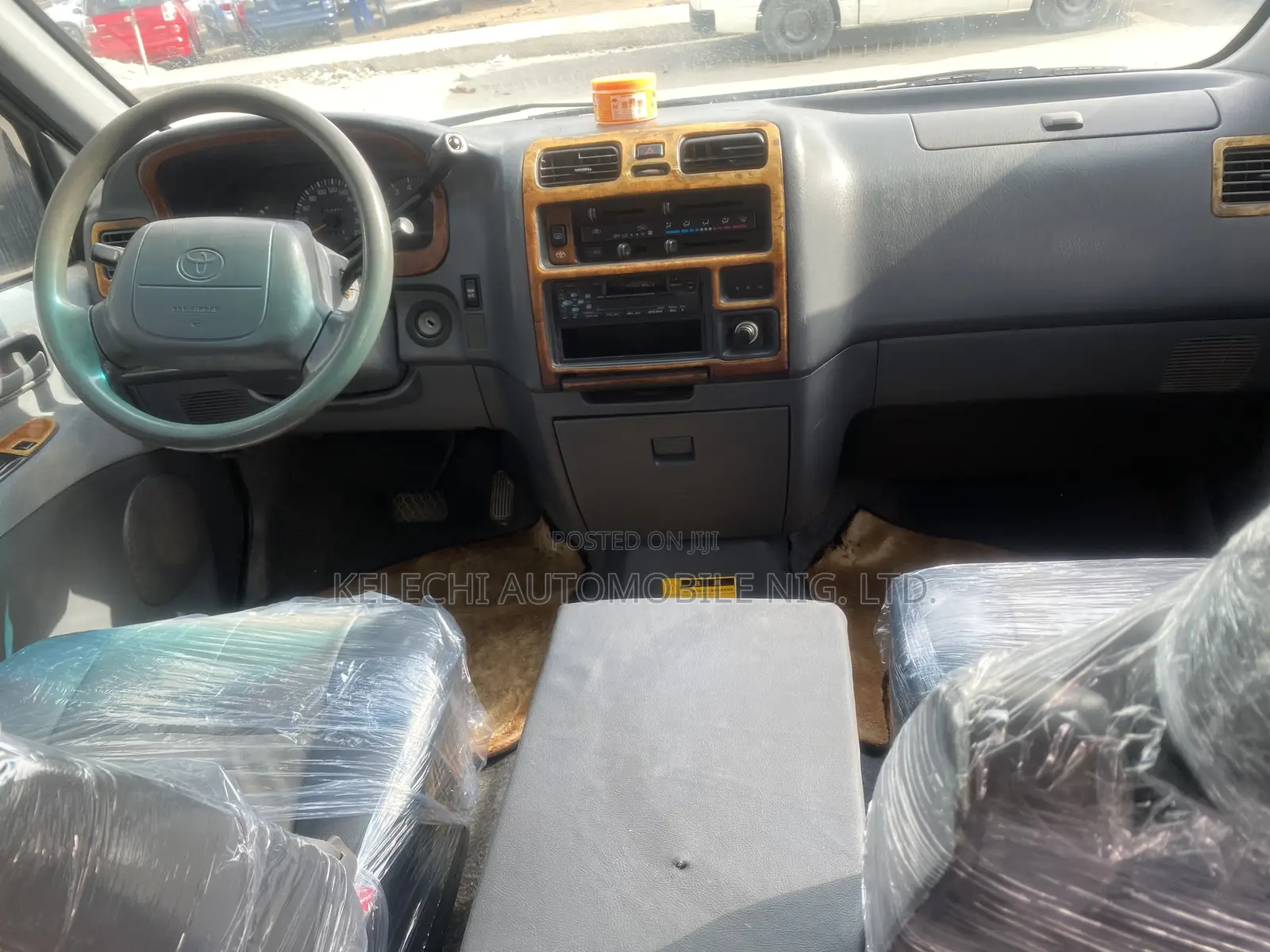 Toyota HiAce 2005 Silver
