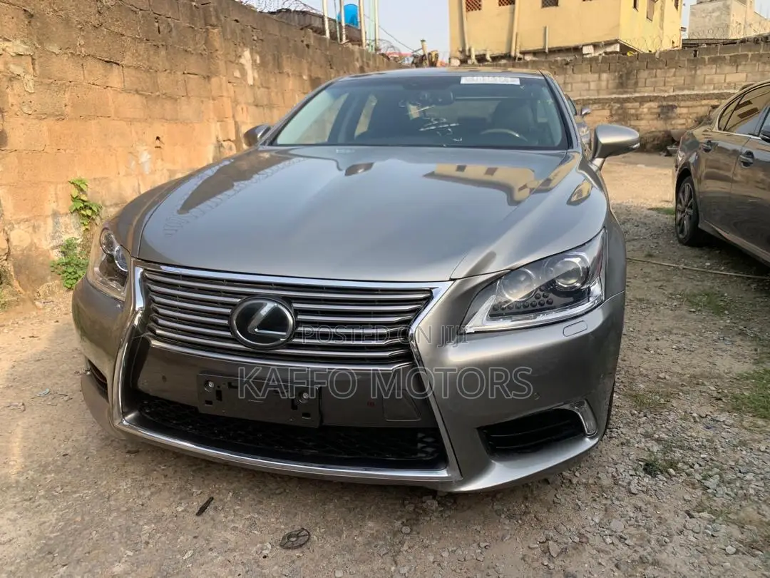Lexus LS 460 L AWD 2017 Gray