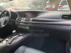 Lexus LS 460 L AWD 2017 Gray