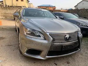 Lexus LS 460 L AWD 2017 Gray