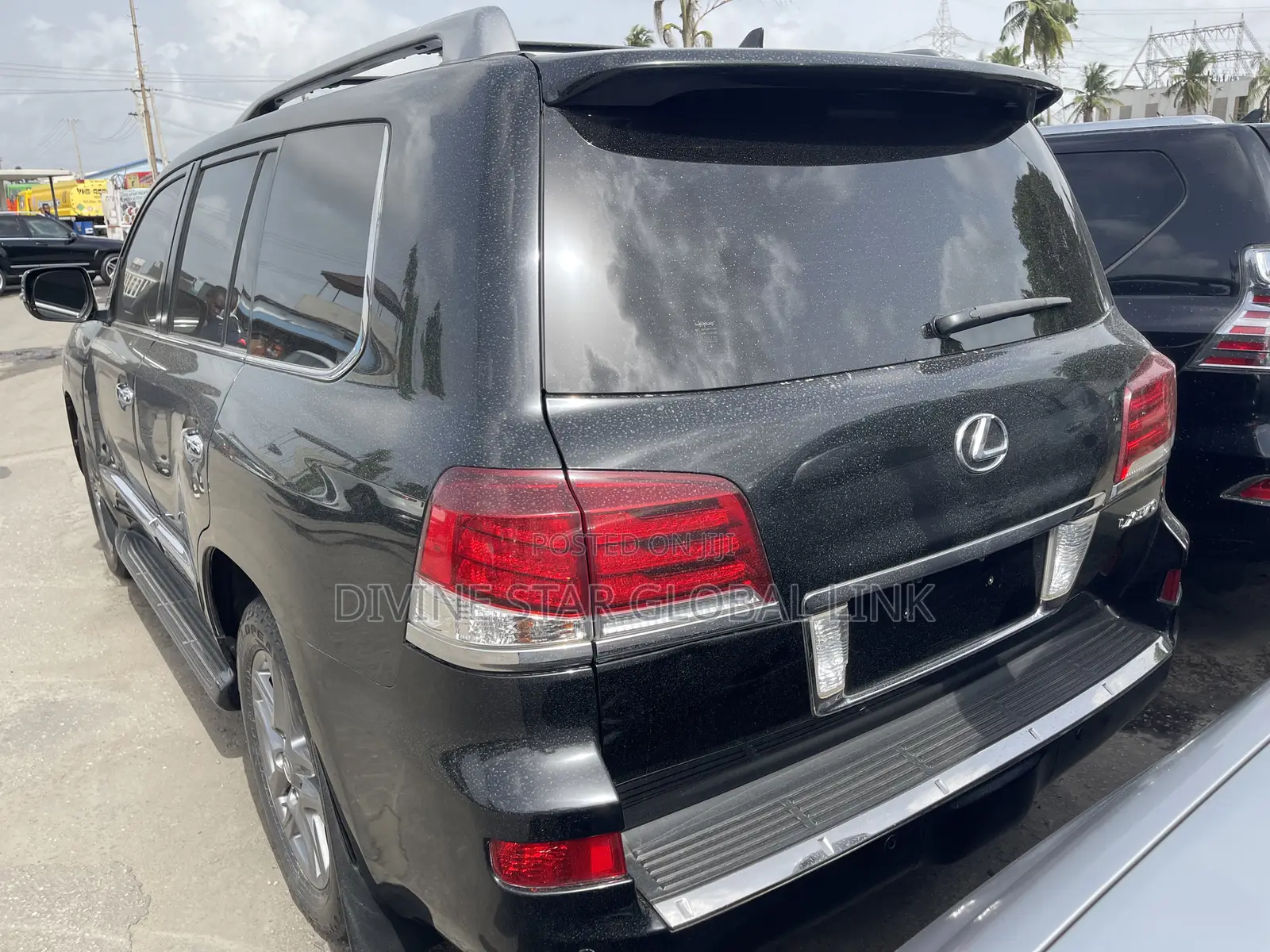 Lexus LX 570 AWD 2014 Black