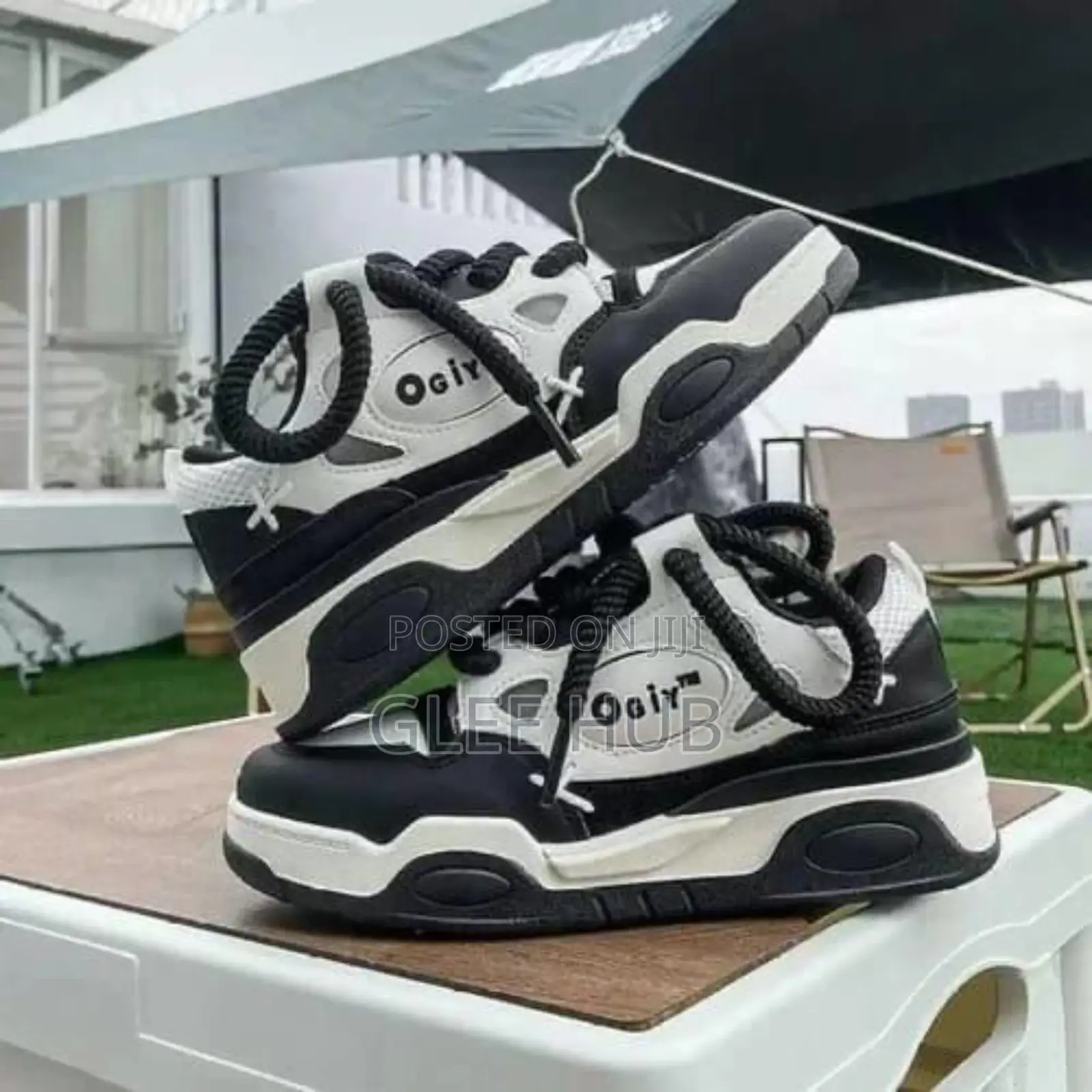 High Quality Sneakers