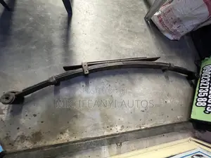 Genuine Toyota Rear Leaf Spring 48210-0k630 for Toyota Hilux