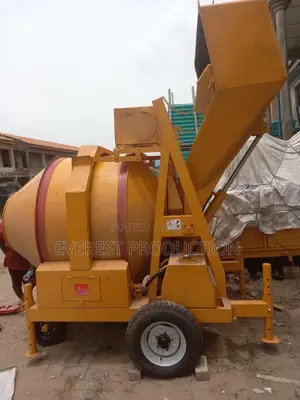 Selfload Concrete Mixer