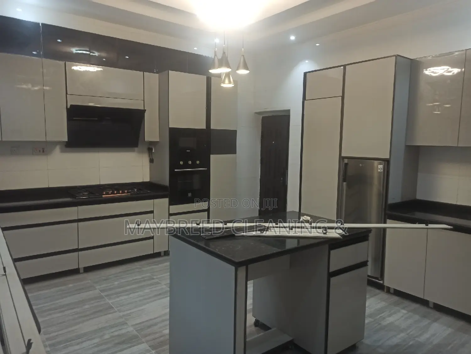 Deep House Cleaning Service";'