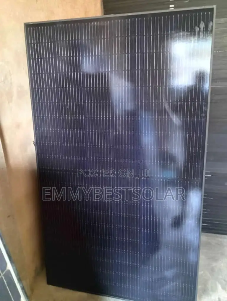 560w Solar Panel