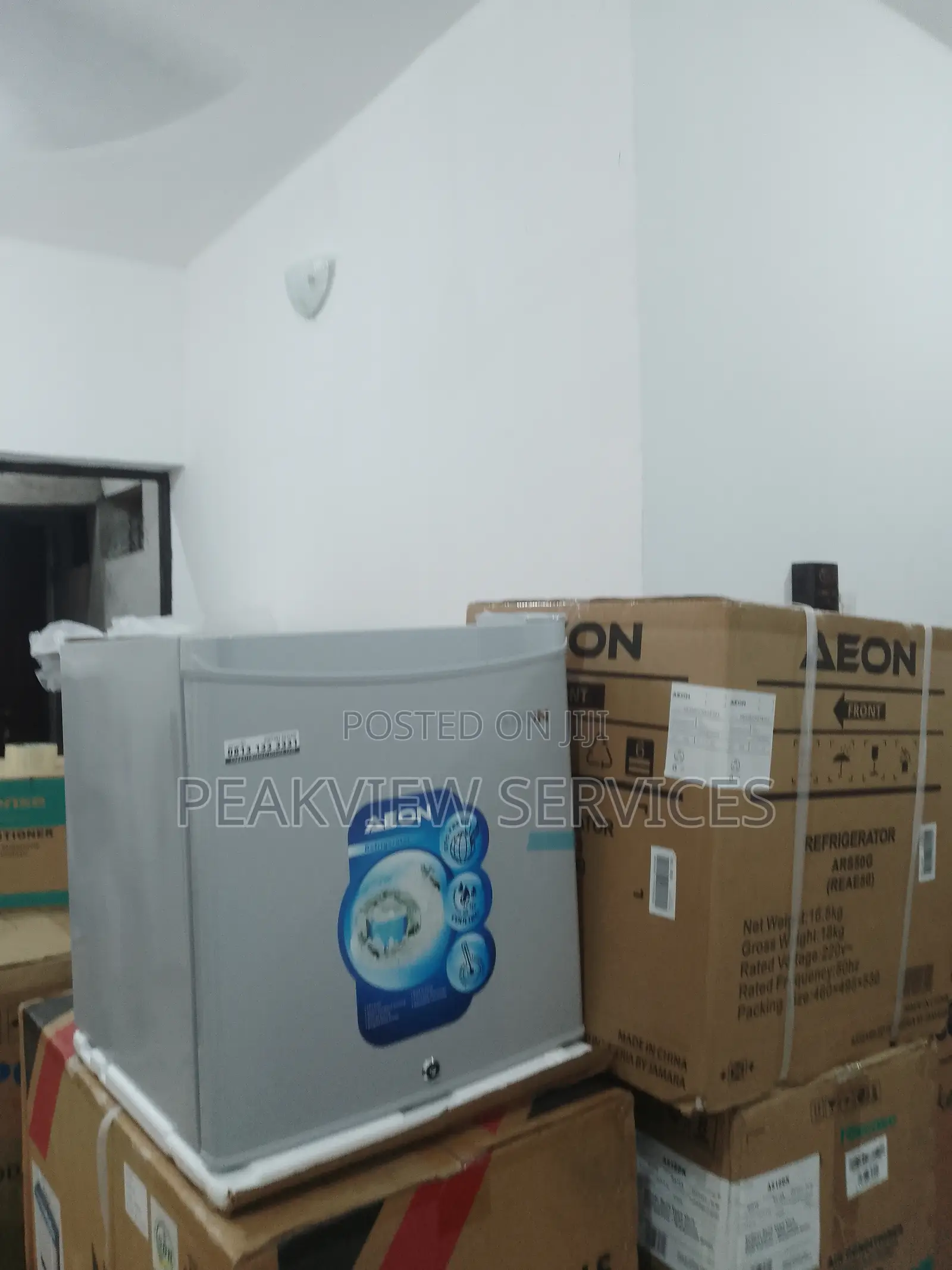 Super Cooling Aeon Bedside Refrigerator [45L]