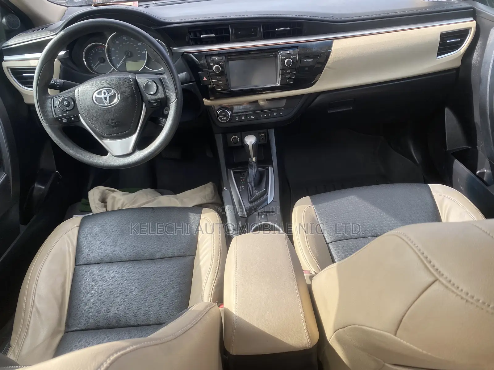 Toyota Corolla 2014 Red