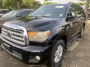 Toyota Sequoia Limited FFV 4dr SUV 4WD (5.7L 8cyl 6A) 2010 Black