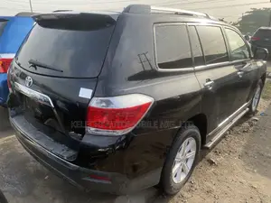 Toyota Highlander Limited 2012 Black