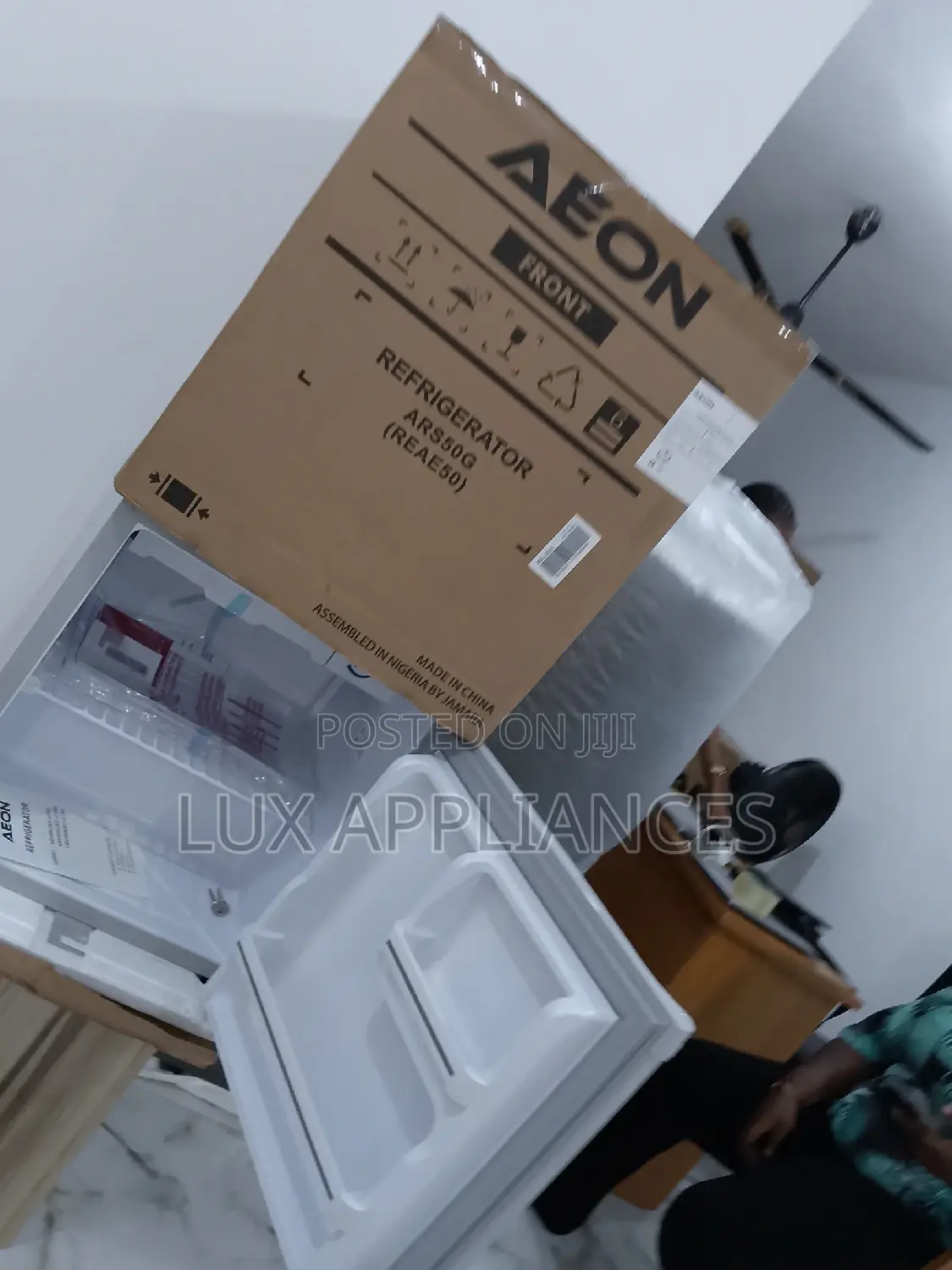 Aeon Fast Cooling 45L Refrigerator