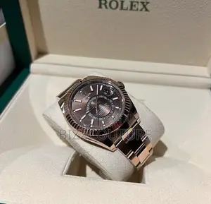 Original ROLEX SKY DWELLER Gold Chain Available in Store