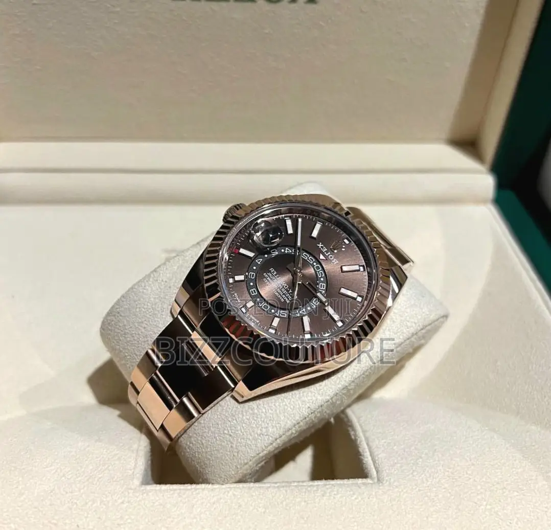 Original ROLEX SKY DWELLER Gold Chain Available in Store