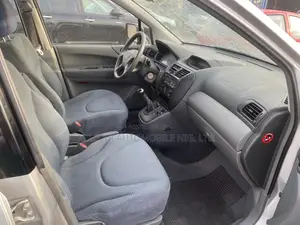 Mitsubishi SpaceWagon 2005 Silver