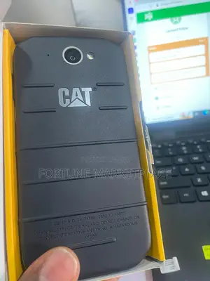 New Cat S48c 32 GB Black