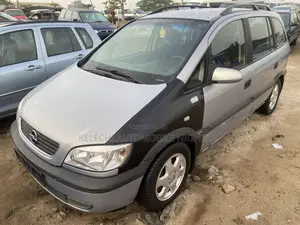 Opel Zafira 2005 Silver