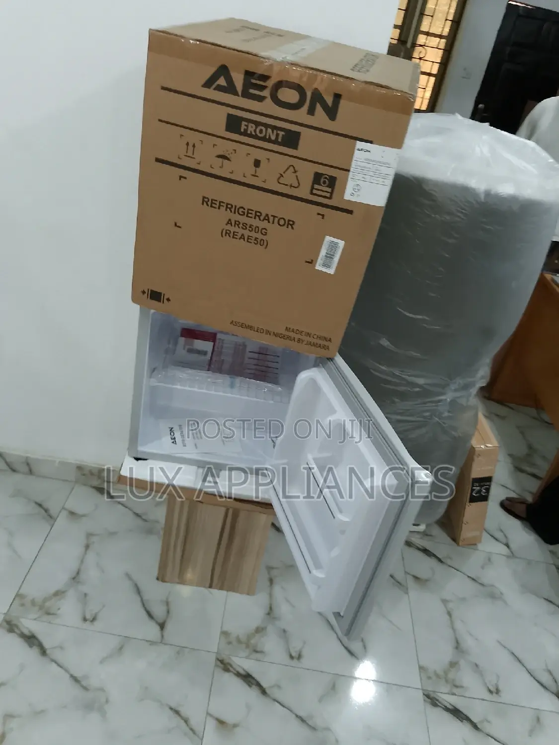 Strong and Fast Cooling Aeon 45L Mini Fridge