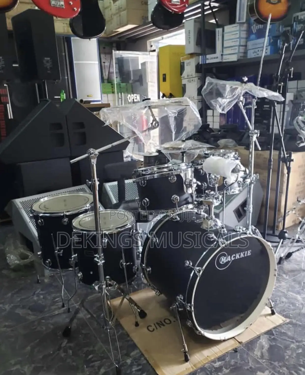 Mackie Seven Sets Custom Drum Set