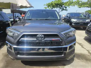 Toyota 4-Runner 2017 Gray
