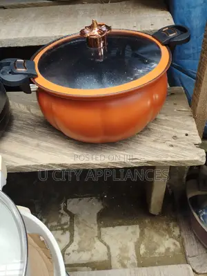 Pressure Pot With Glass Cover