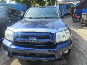 Toyota 4-Runner Limited 2008 Blue