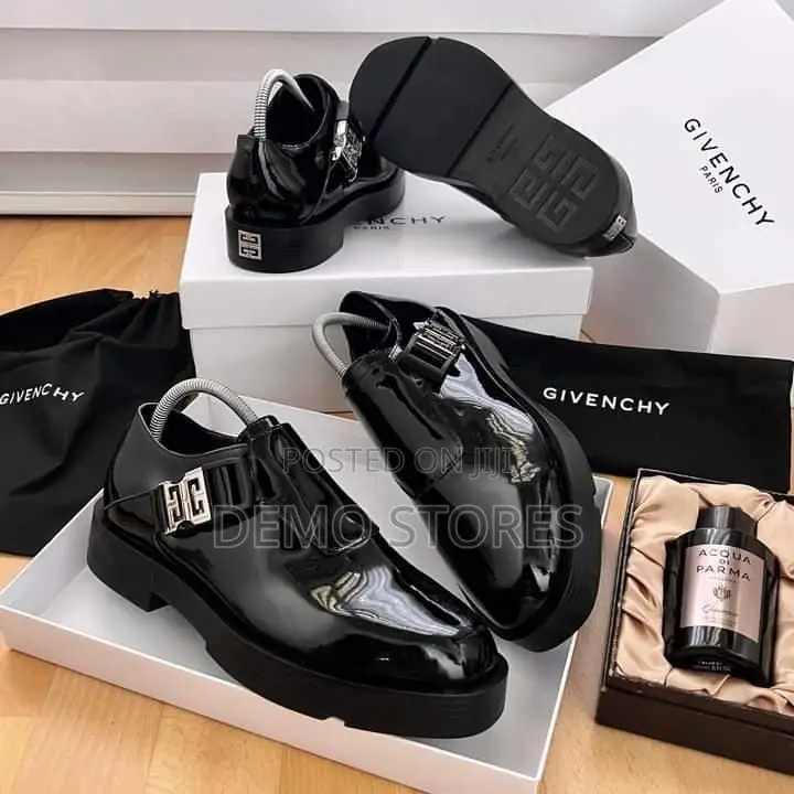 Givenchy High Corporates Shoe