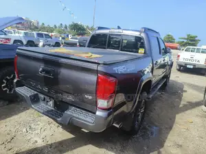 Toyota Tacoma TRD Off Road 2017 Gray