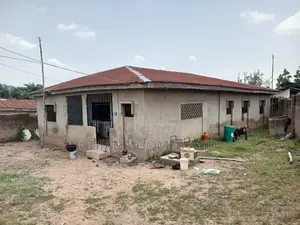 Photo - 5bdrm Bungalow in Akobo-Ojurin for sale