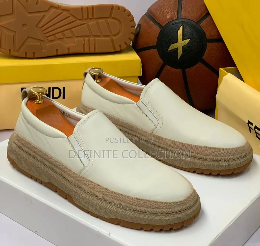 FENDI Luxury Shoe